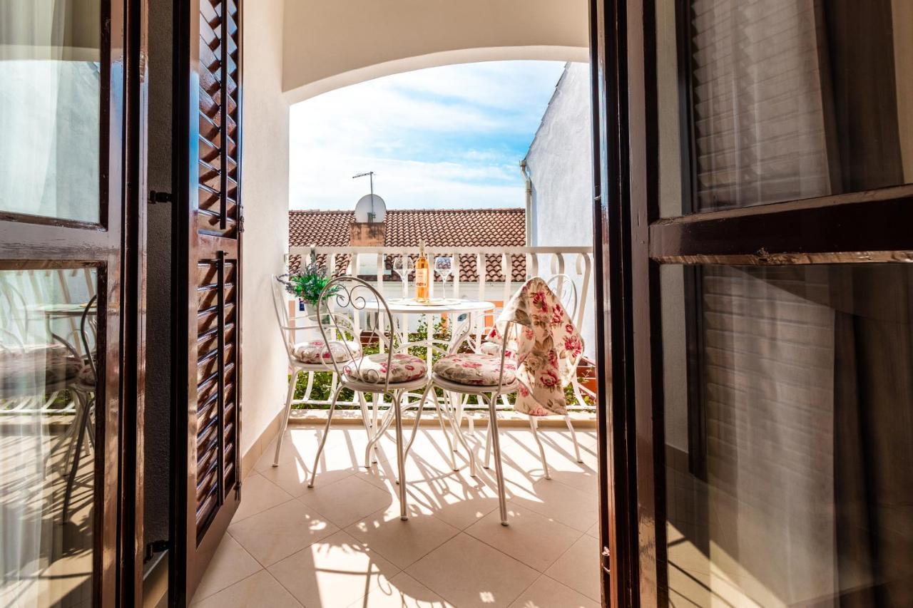 Sunny Beach Apartment Lavica โปดสตรานา ภายนอก รูปภาพ